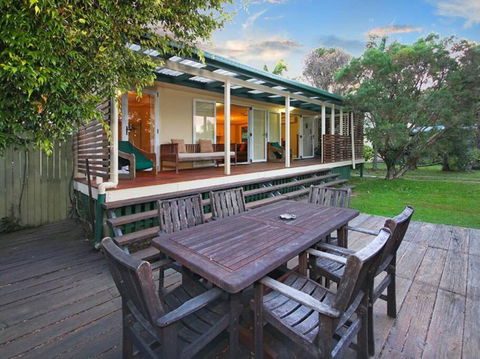 FINLIA AT FLINDERS - Tourism Noosa 0