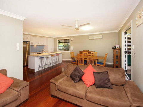 FINLIA AT FLINDERS - Tourism Noosa 3