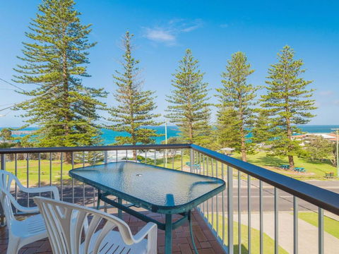 Flinders Lodge - Tourism Noosa 1