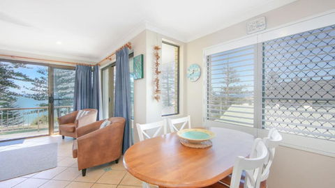 Flinders Lodge - Tourism Noosa 4