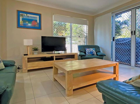 FLIP FLOP INN - Tourism Noosa 1