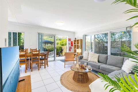 Fingal Bay Coastal Retreat 1 12 Marine Dr Fantastic Ground Floor Duplex - Tourism Noosa 4