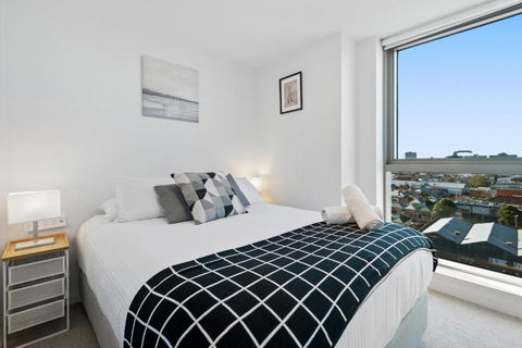 FLEMINGTON - Melbourne City Views - Tourism Noosa 2