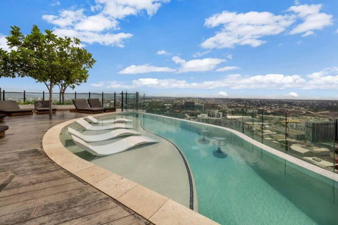 FV Peppers 2BR 2BA W Parking, Shared Spa, Gym, Pool - Tourism Noosa 0