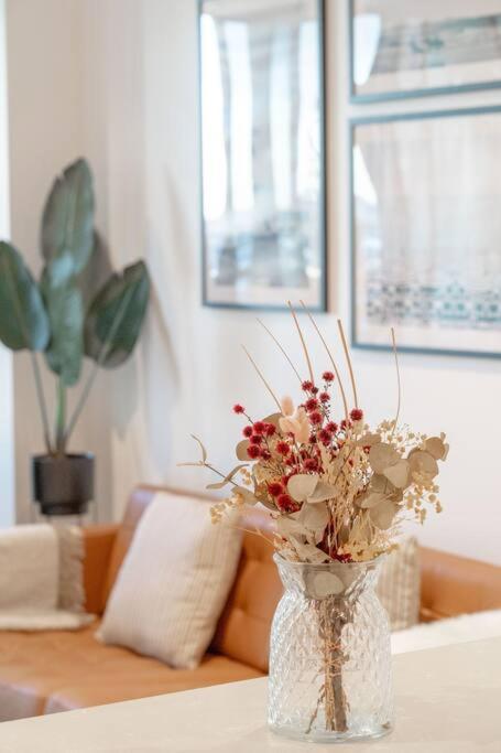 FV Peppers 2BR 2BA W Parking, Shared Spa, Gym, Pool - Tourism Noosa 2