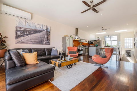 FUN&KY Parking 2 Patios WFH WiFi City Views - Tourism Noosa 2