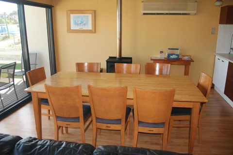 Gabbadah Beach House - Tourism Noosa 3