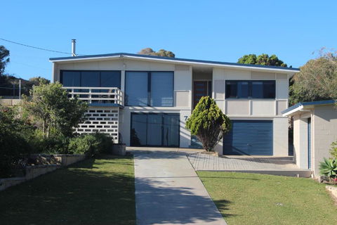 Gabbadah Beach House - Tourism Noosa 0