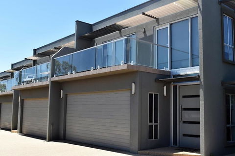Griffith Prestige Apartments - Tourism Noosa 0