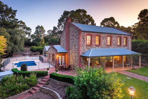 Hahndorf Luxury Retreat 5 Bedrooms For 12 Guests - Tourism Noosa 0