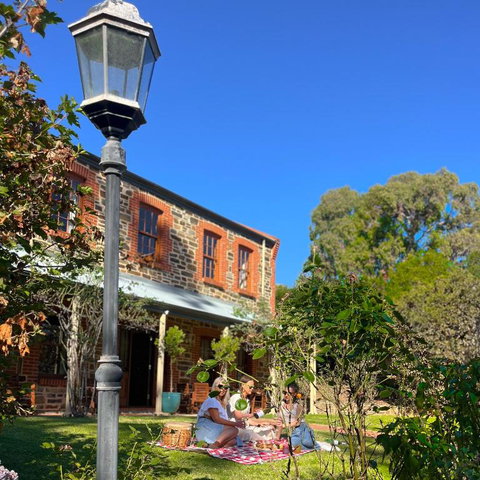 Hahndorf Luxury Retreat 5 Bedrooms For 12 Guests - Tourism Noosa 2