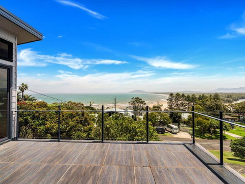 Halcyon Gerroa - Tourism Noosa 0