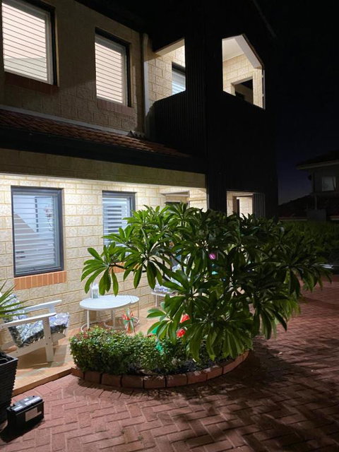 Hillarys Sea-View Panoramic Living - Tourism Noosa 2