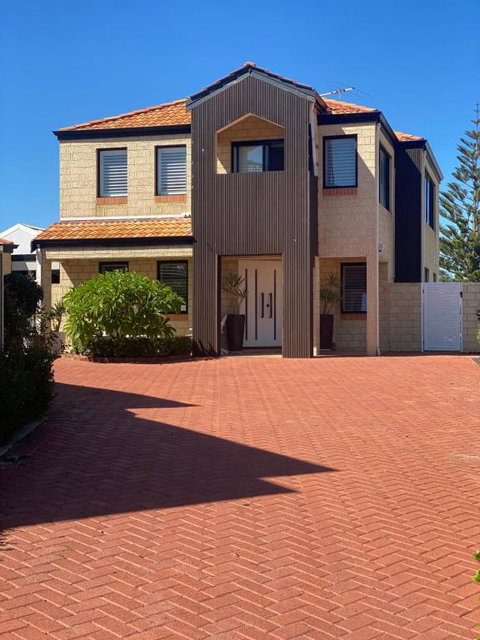 Hillarys Sea-View Panoramic Living - Tourism Noosa 0
