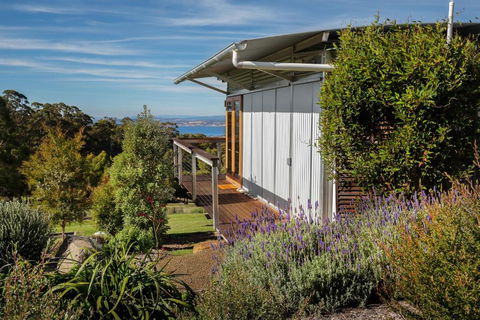 Hobart Hideaway Pods - Tourism Noosa 2