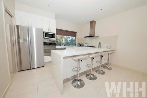 Adelphi Views On Luton - Woodlands - Tourism Noosa 1