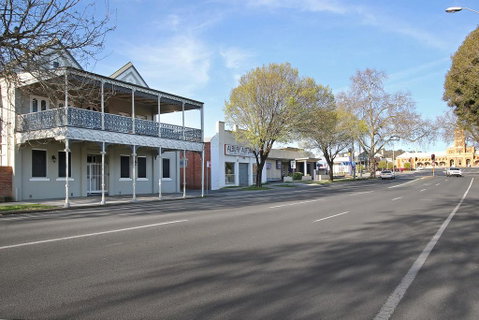 Albury Suites - Waterstreet - Tourism Noosa 2