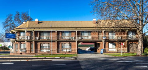 Albury Townhouse Motel - Tourism Noosa 0