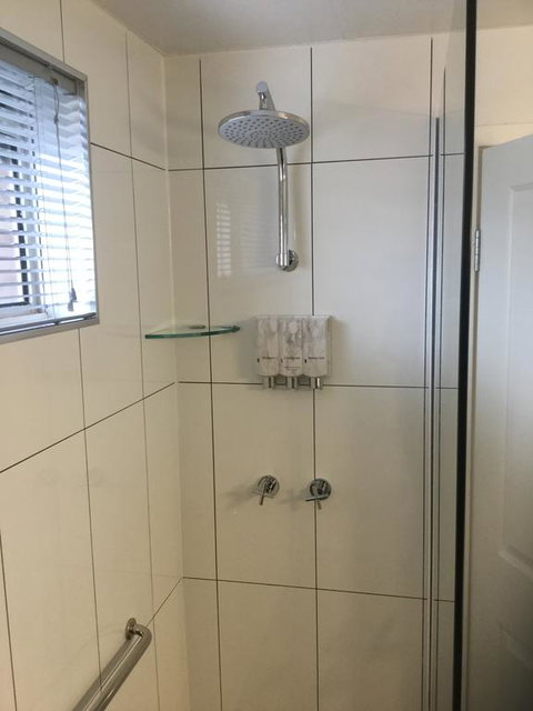 Albury Townhouse Motel - Tourism Noosa 3