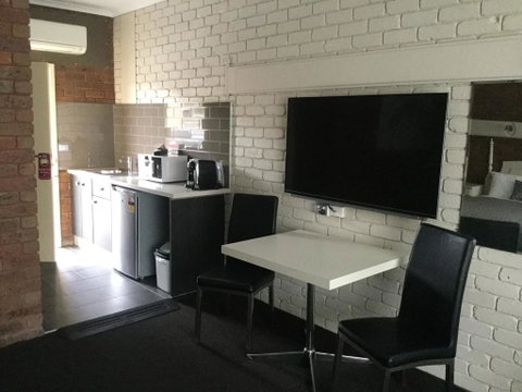 Albury Townhouse Motel - Tourism Noosa 2