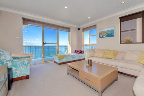 Alcheringa Unit 3 & 4, 32 Sandy Point Road - Tourism Noosa 0