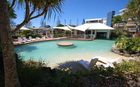 Alex Beach Resort Unit 305 - Tourism Noosa 0