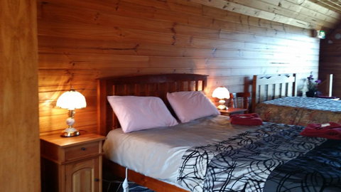 Alexanders Of Richmond - Tourism Noosa 1