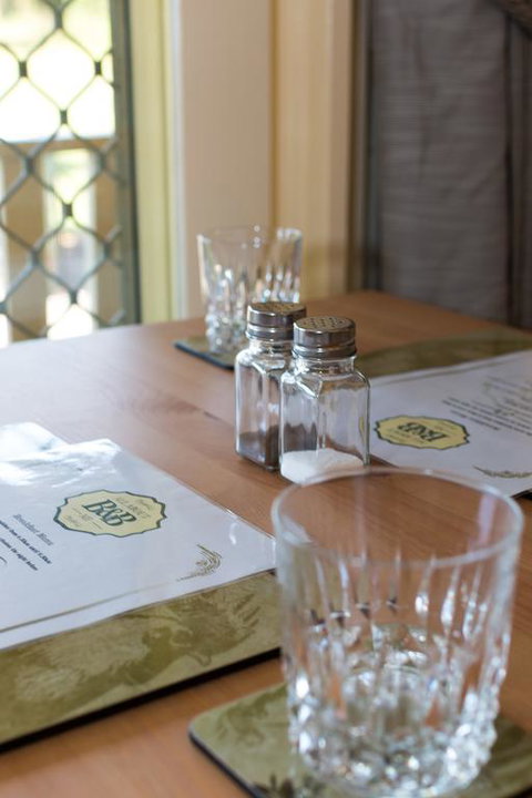 All About Me B & B - Tourism Noosa 3