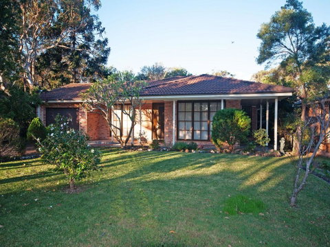 All Decked Out - Pet Friendly - Tourism Noosa 0