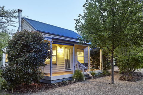 Alpine Valley Cottages - Tourism Noosa 0