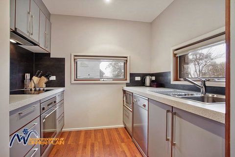 Alyeska - Tourism Noosa 3