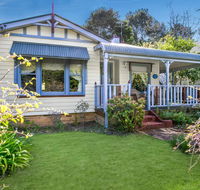 Ambrose Cottage Front Apartment - Tourism Noosa