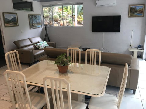 Ancient Gardens Guesthouse & Botanical Gardens - Tourism Noosa 1