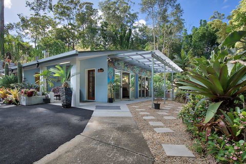 Ancient Gardens Guesthouse & Botanical Gardens - Tourism Noosa 0