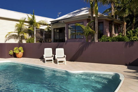 Anglesea Lodge - Tourism Noosa 3