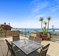APARTMENT 12 PACIFIC APARTMENTS- Across From the Pier - Tourism Noosa