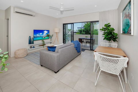 Apartment Close To The City Life On Lake 3 - Tourism Noosa 2