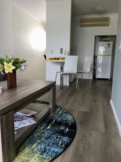 Apartment In 4,  Resort - Pool Views - Great Location - Tourism Noosa 3