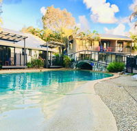 Apartment in 4  Resort - pool views - great location - Tourism Noosa