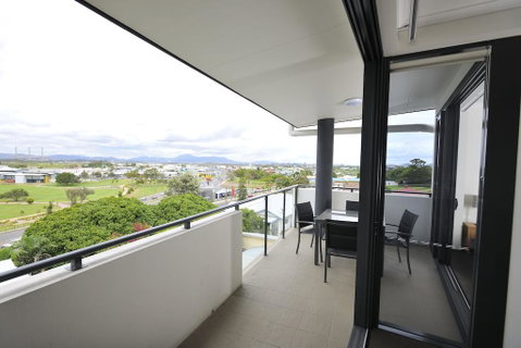 Apartments G60 Gladstone - Tourism Noosa 1