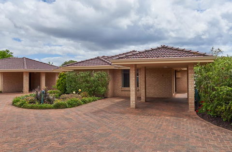 API Busselton Seaside Escape Apartments - Tourism Noosa 3