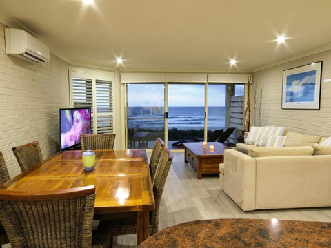 Aqua Vista On Blueys - Tourism Noosa 1