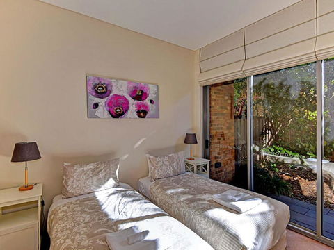 Aqua Viva 2 - Tourism Noosa 3