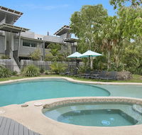 AquawatersBelongil - Tourism Noosa