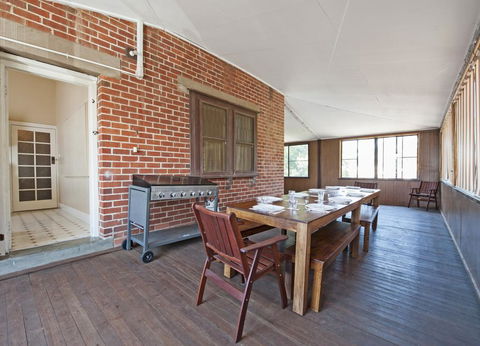 Arch On Mellool - Tourism Noosa 2