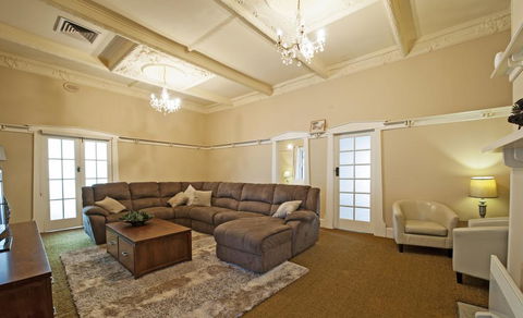 Arch On Mellool - Tourism Noosa 3