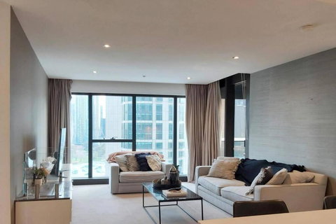 Luxury 2B2B 2 Tandem Carparks Prima Pearl Southbank Next To Casino & City - Tourism Noosa 0