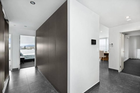 Luxury Apartment Caves Beach 4 Bed - Tourism Noosa 2