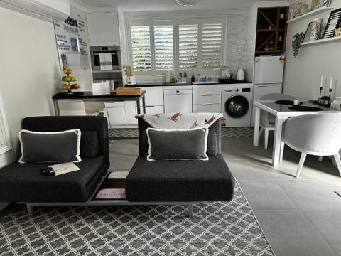 Luxury Boutique Self-Contained Private Granny Flat - Tourism Noosa 0