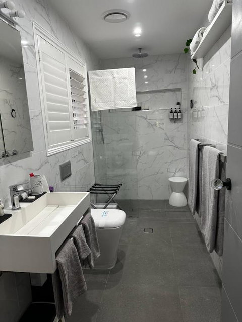 Luxury Boutique Self-Contained Private Granny Flat - Tourism Noosa 2